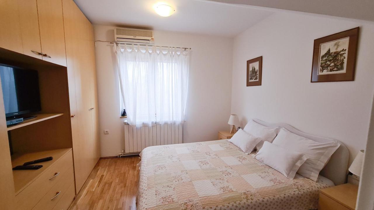 Apartment Akacija Gardens Belgrad Exterior foto