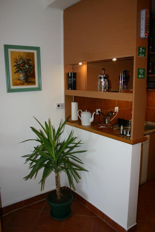 Apartment Akacija Gardens Belgrad Cameră foto